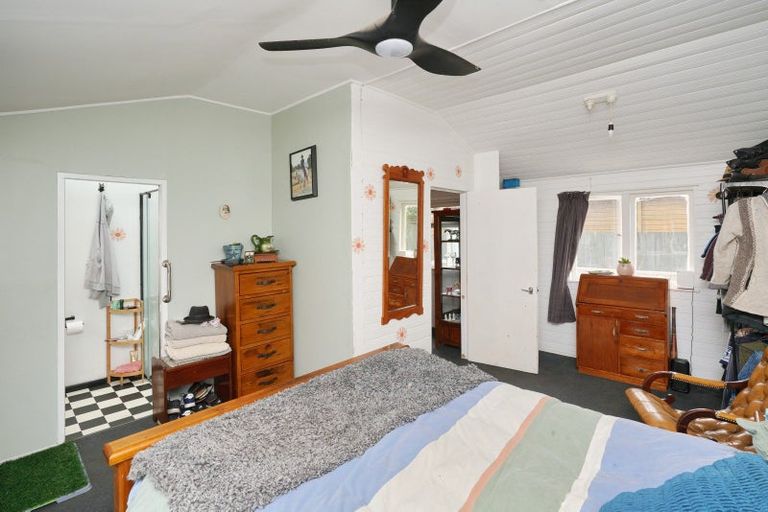 Photo of property in 2 Penfold Square, Leithfield, 7481