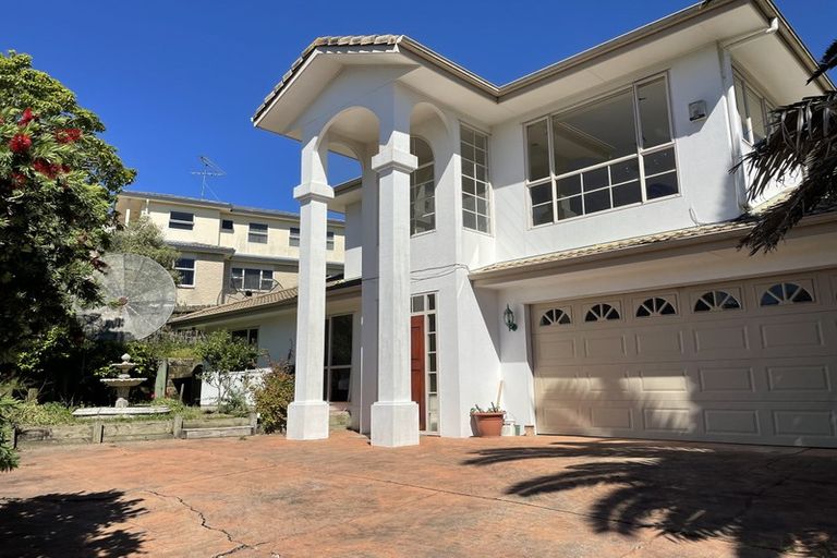 Photo of property in 22 Ponderosa Drive, Oteha, Auckland, 0632