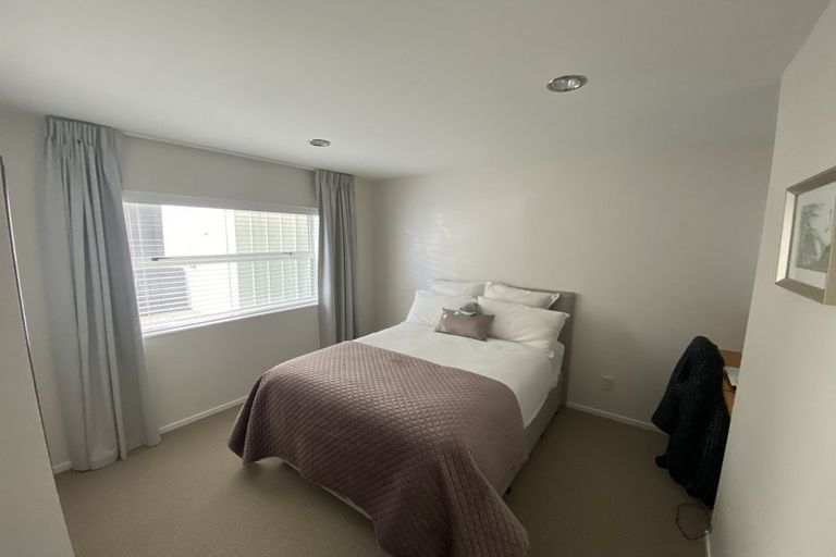 Photo of property in 10 Saltaire Street, Avondale, Auckland, 1026
