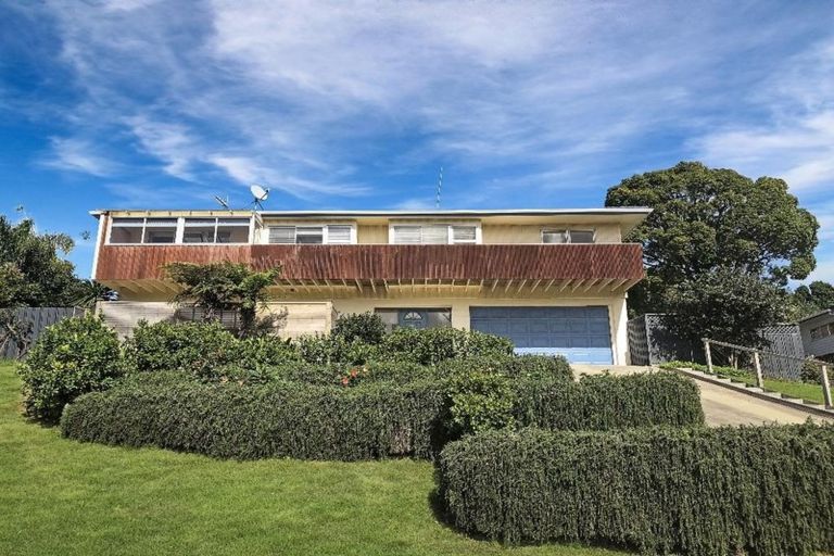 Photo of property in 11 Hague Place, Birkenhead, Auckland, 0626