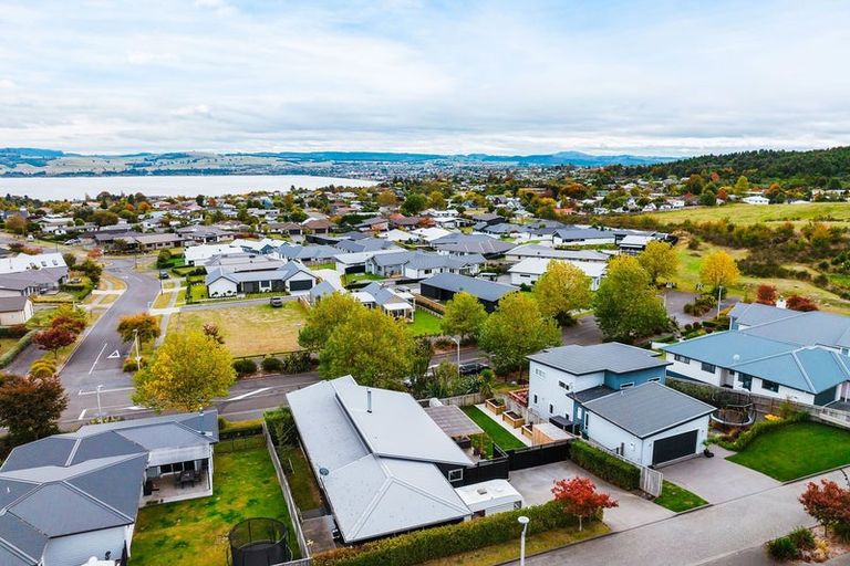 Photo of property in 297 Tauhara Ridge Drive, Richmond Heights, Taupo, 3330