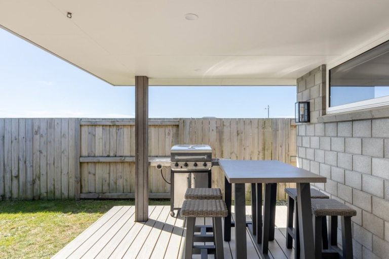 Photo of property in 19 Saddlers Way, Papamoa, 3118