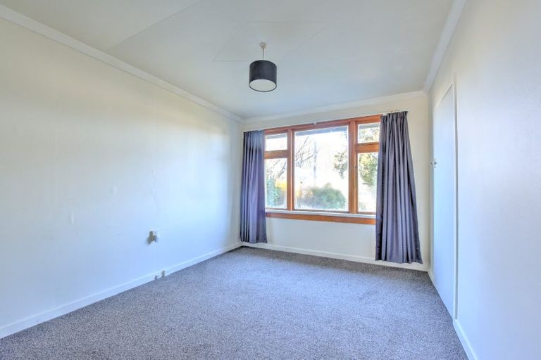 Photo of property in 6 Ontario Street, East Gore, Gore, 9710