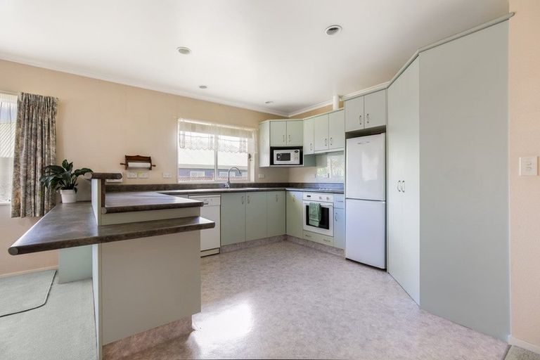 Photo of property in 98 Shakespeare Street, Leamington, Cambridge, 3432