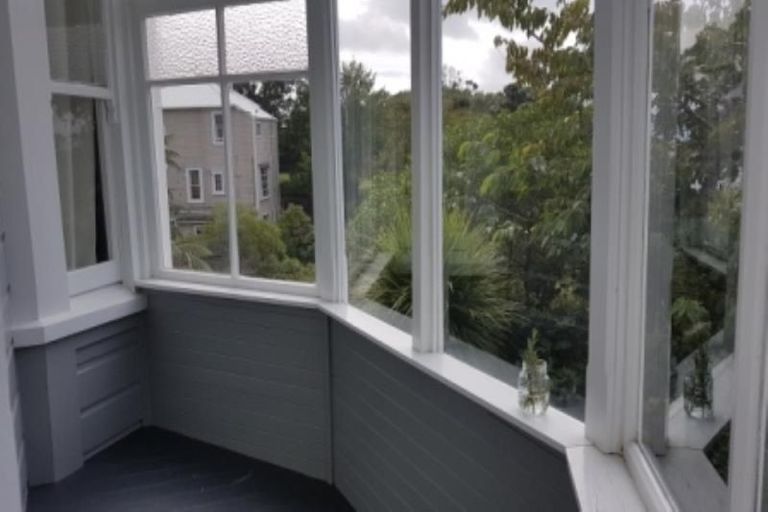 Photo of property in 55 Central Terrace, Kelburn, Wellington, 6012