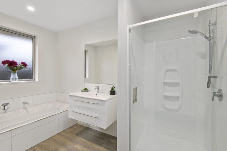 Photo of property in 30 Andesite Drive, Rolleston, 7614