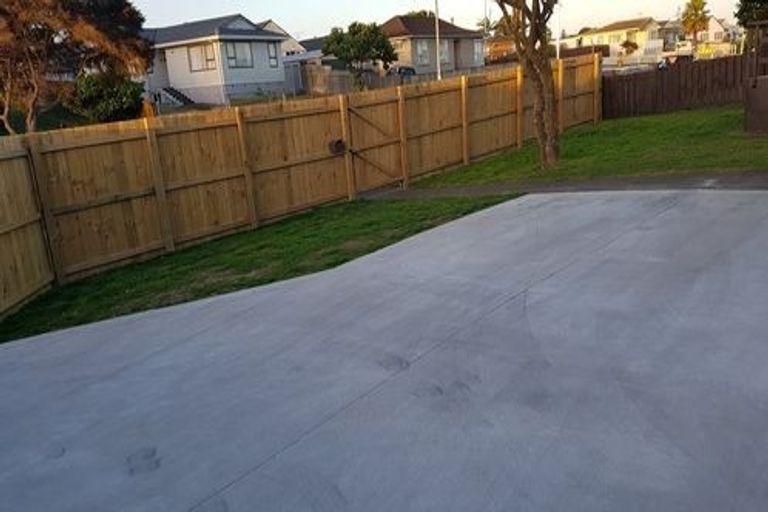 Photo of property in 48 Sharland Avenue, Manurewa, Auckland, 2102