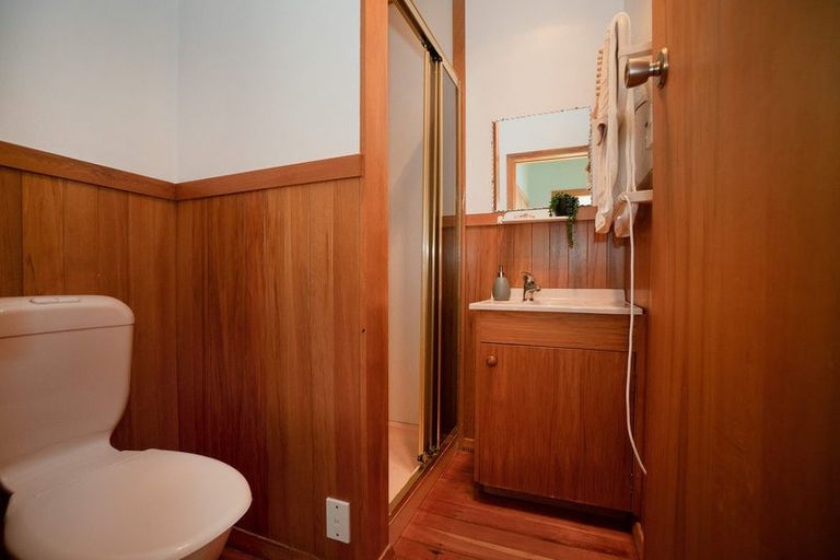 Photo of property in 6 Swansea Street, Hokowhitu, Palmerston North, 4410