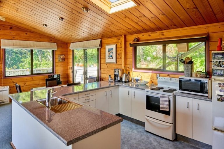 Photo of property in 118a Motuhara Road, Plimmerton, Porirua, 5026