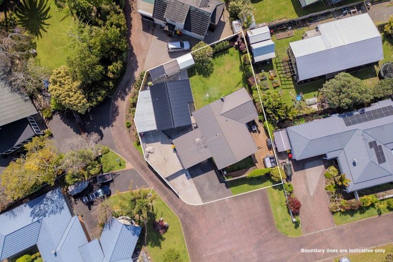 Photo of property in 8 Laura Place, Whitianga, 3510