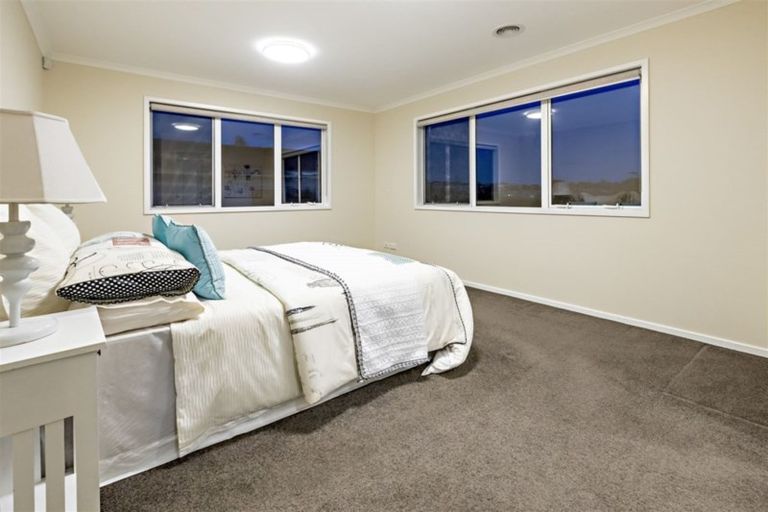 Photo of property in 33 Lucca Crescent, Flat Bush, Auckland, 2019