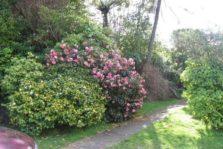 Photo of property in 14 Hollies Crescent, Johnsonville, Wellington, 6037