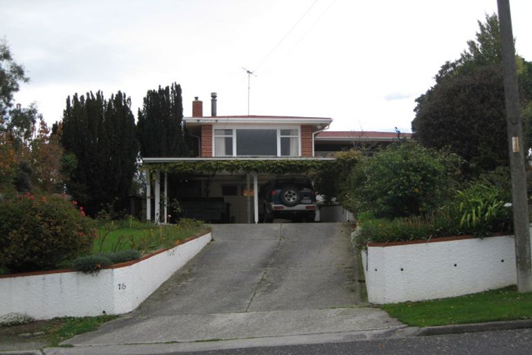 Photo of property in 16 Malcolm Terrace, Balclutha, 9230