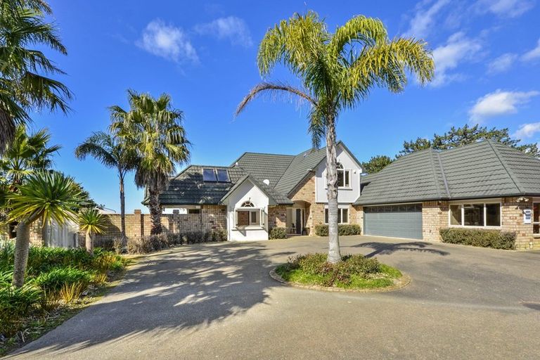 Photo of property in 124 Vaughans Road, Long Bay, Albany, 0792