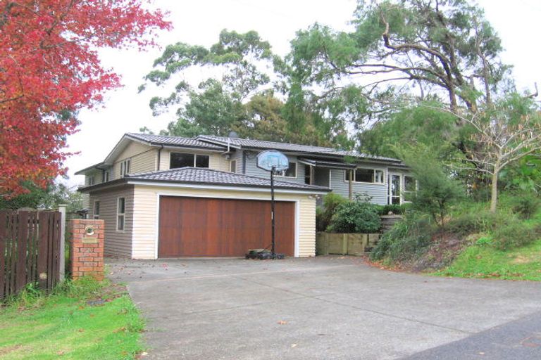 Photo of property in 23 Churchouse Road, Greenhithe, Auckland, 0632