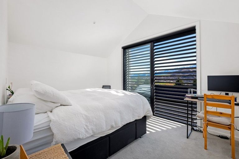 Photo of property in 6 Mckenzies Shute, Jacks Point, Queenstown, 9371