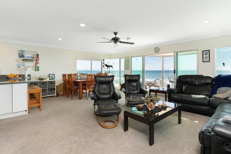 Photo of property in 65 Pukehina Parade, Pukehina, Te Puke, 3189