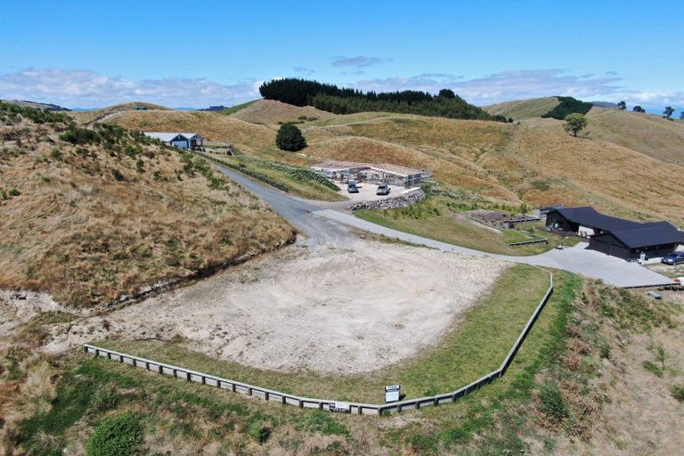 Photo of property in 16 Olsen Place, Kinloch, 3385