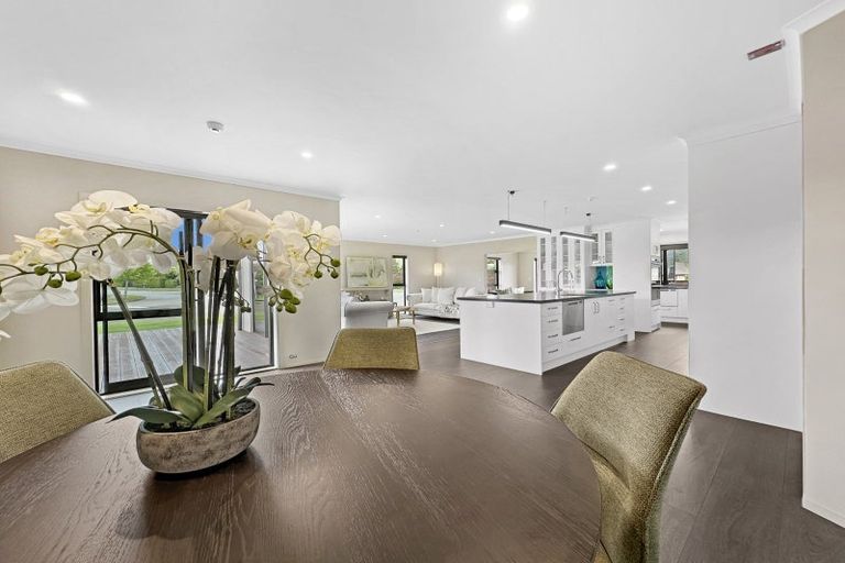 Photo of property in 1 Montgomery Crescent, Kinloch, Taupo, 3377