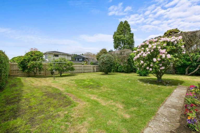 Photo of property in 3 Prudence Place, Oakura, 4314