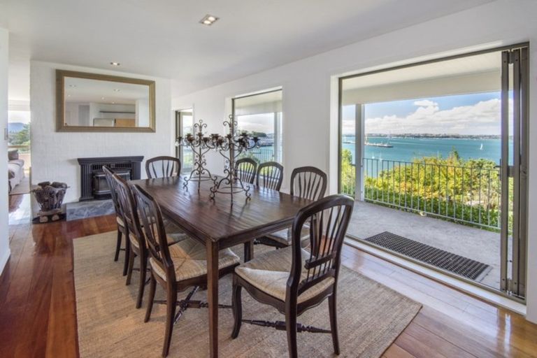 Photo of property in 31a Stanley Point Road, Stanley Point, Auckland, 0624