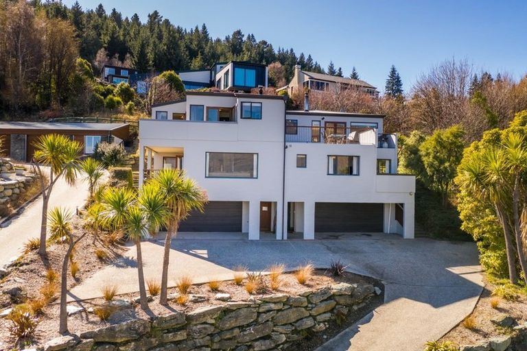 Photo of property in 20 Manchester Place, Queenstown, 9300