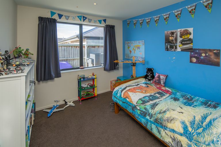 Photo of property in 12 Mulberry Street, Rangiora, 7400