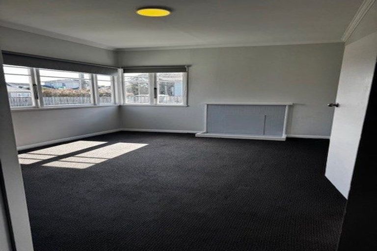 Photo of property in 21 Cambridge Terrace, Papatoetoe, Auckland, 2025