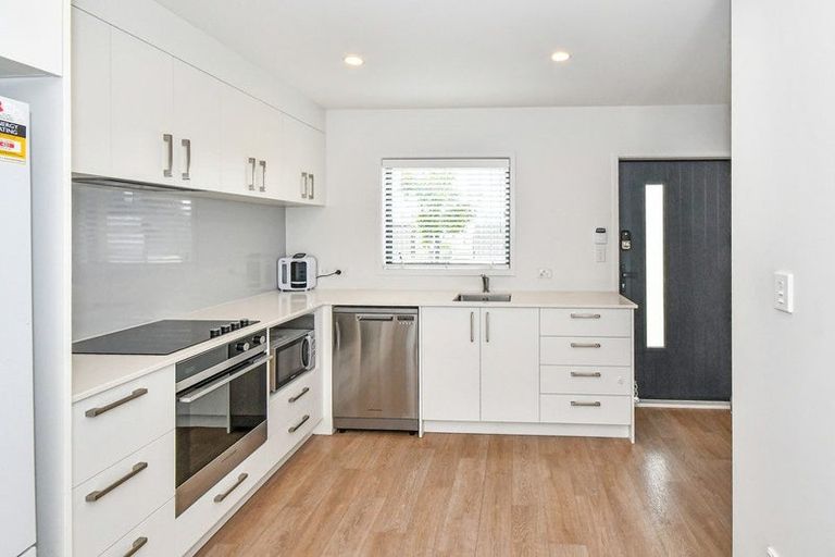 Photo of property in 20 Tautaiao Lane, Opaheke, Papakura, 2113