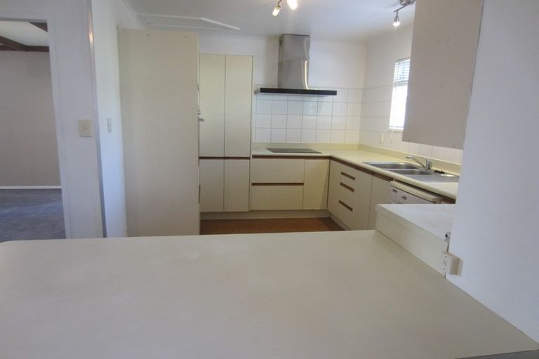 Photo of property in 79 Oriel Avenue, Tawa, Wellington, 5028