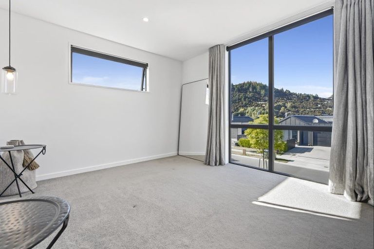 Photo of property in 1 Glen Dene Crescent, Wanaka, 9305