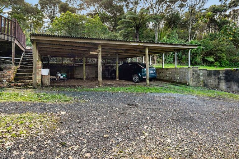Photo of property in 17 Matatea Road, Waimauku, 0881