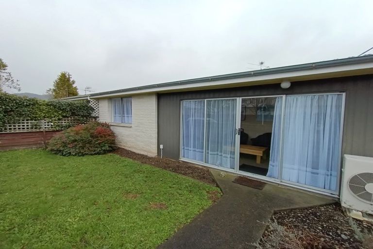 Photo of property in 2/45 Royal Street, Upper Hutt, 5018