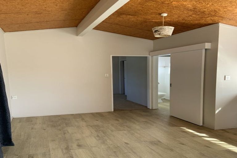 Photo of property in 26 Matapouri Road, Mangere Bridge, Auckland, 2022