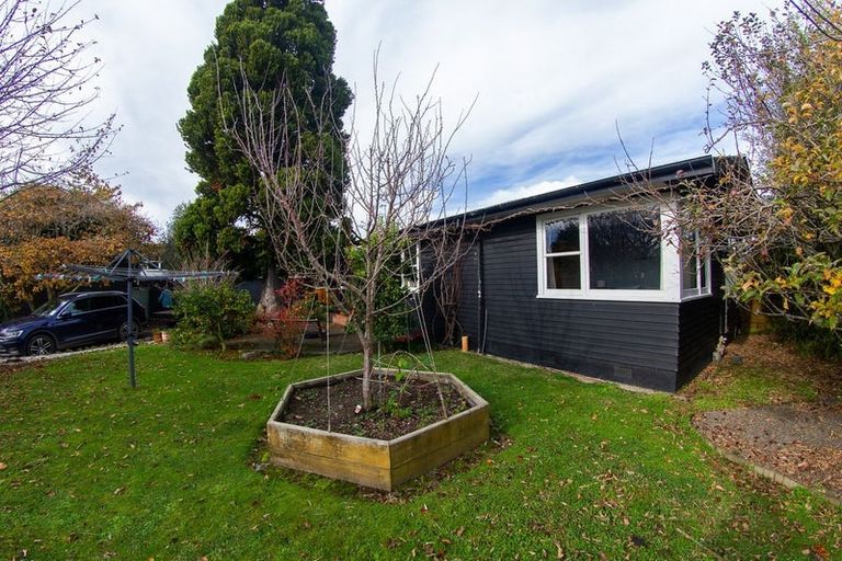 Photo of property in 26 Akaroa Avenue, Awapuni, Palmerston North, 4412