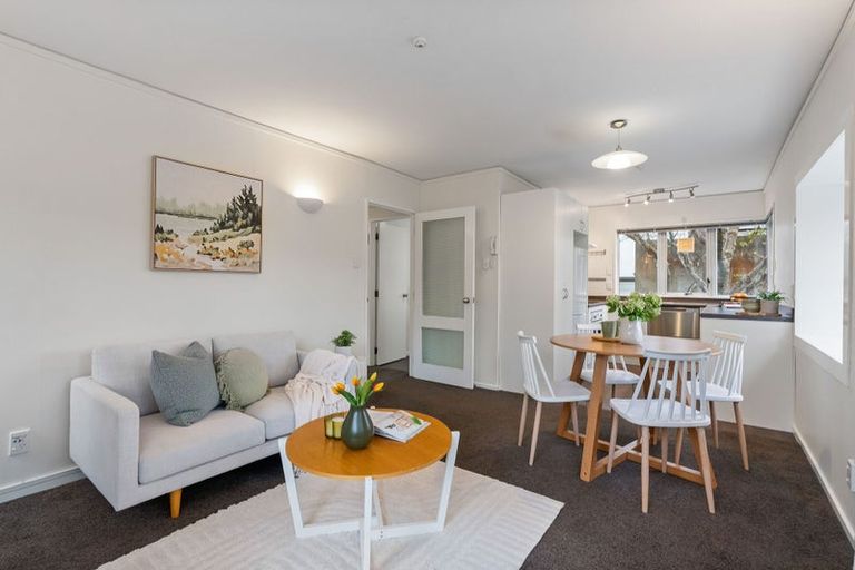 Photo of property in Iona Towers, 202/140 Abel Smith Street, Te Aro, Wellington, 6011