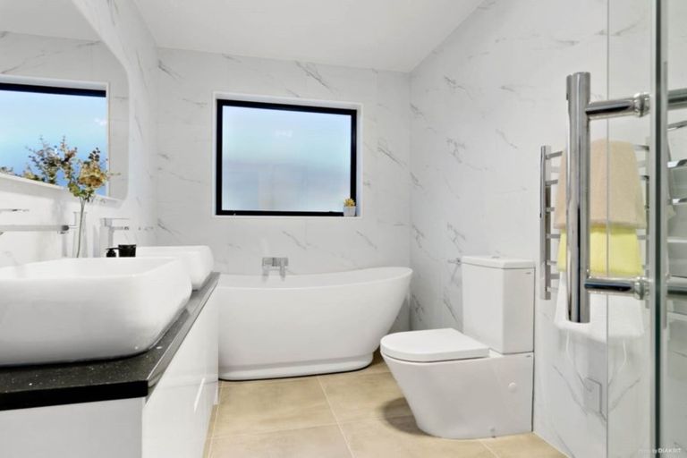 Photo of property in 7 Ballinabreen Road, Flat Bush, Auckland, 2019