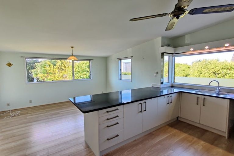 Photo of property in 271 Bleakhouse Road, Mellons Bay, Auckland, 2014