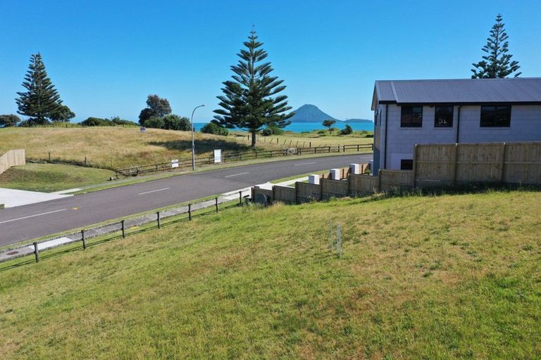 Photo of property in 2 Pacific Parade, Coastlands, Whakatane, 3120