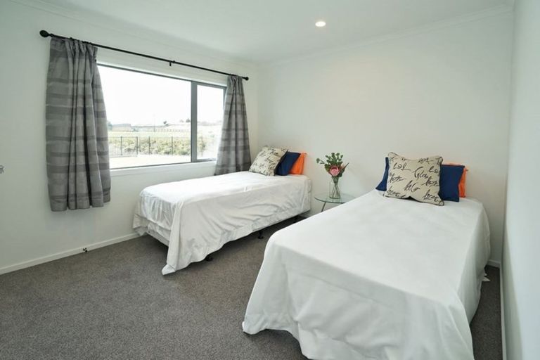 Photo of property in 14 Platina Place, Flagstaff, Hamilton, 3210