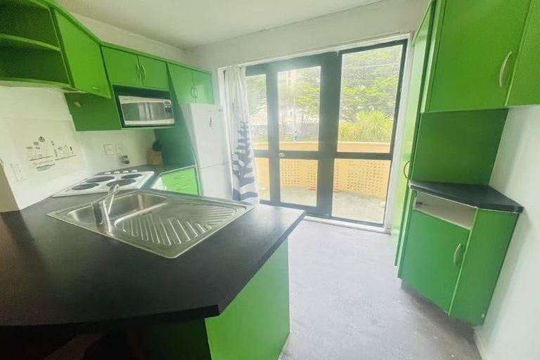 Photo of property in 564f Adelaide Road, Berhampore, Wellington, 6023