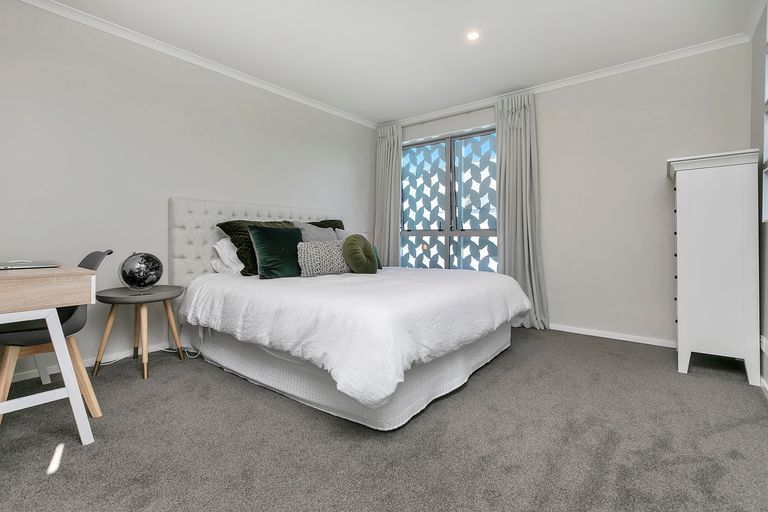 Photo of property in 30 Oioi Road, Hobsonville, Auckland, 0616