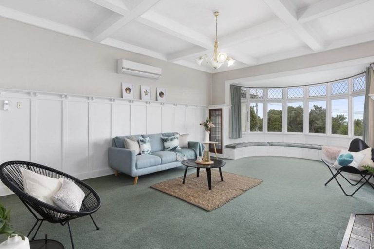Photo of property in 1 Oakland Street, Andersons Bay, Dunedin, 9013