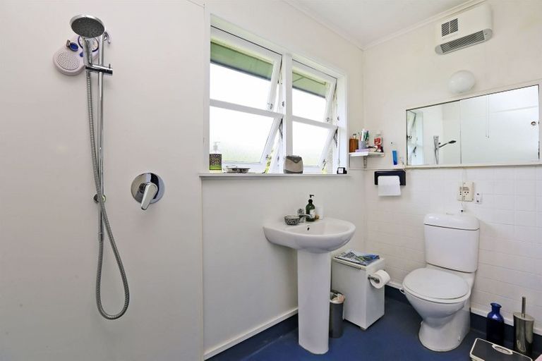 Photo of property in 15 Rakau Street, Havelock North, 4130