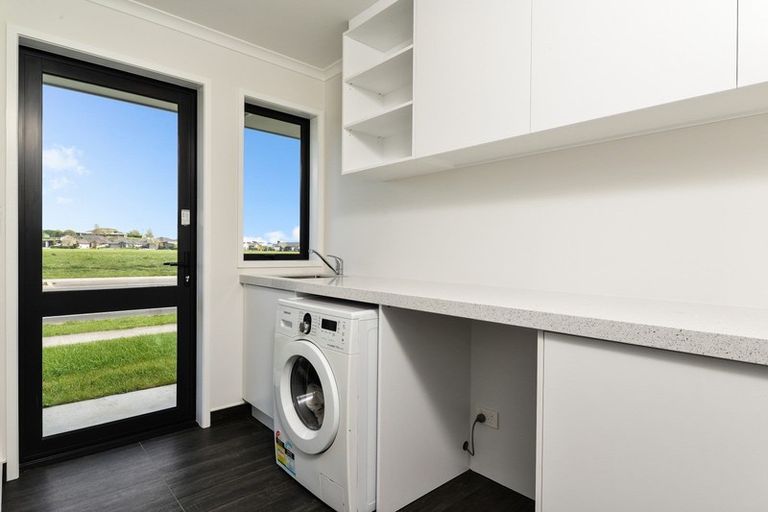 Photo of property in 2 The Meadows Drive, Flagstaff, Hamilton, 3210