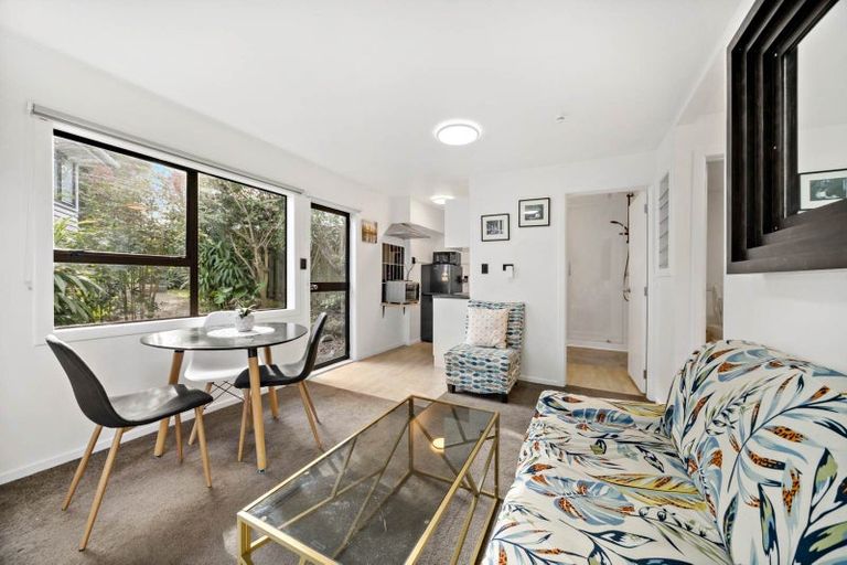 Photo of property in 24 Tawa Road, Onehunga, Auckland, 1061