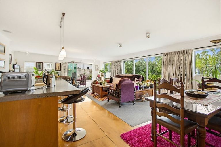 Photo of property in 5 Debenham Drive, Whitianga, 3510
