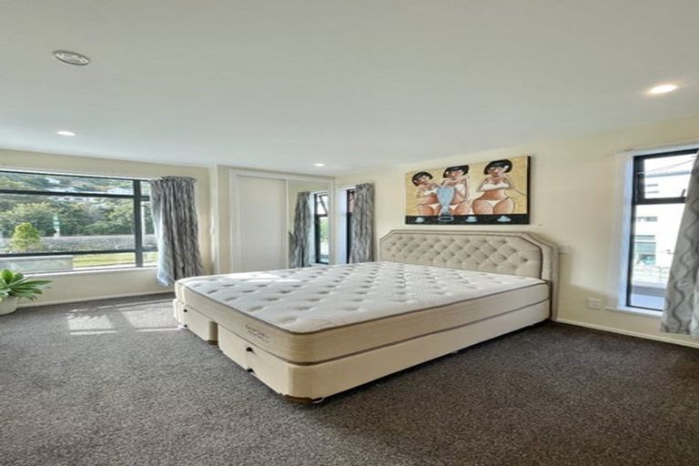 Photo of property in 90a Khandallah Road, Khandallah, Wellington, 6035