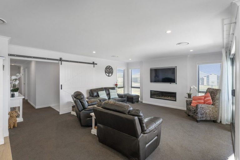 Photo of property in 1 Makomako Crescent, Wharewaka, Taupo, 3330