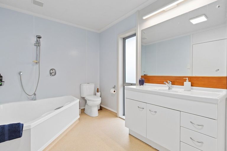 Photo of property in 233 Maungatawhiri Road, Raglan, 3295